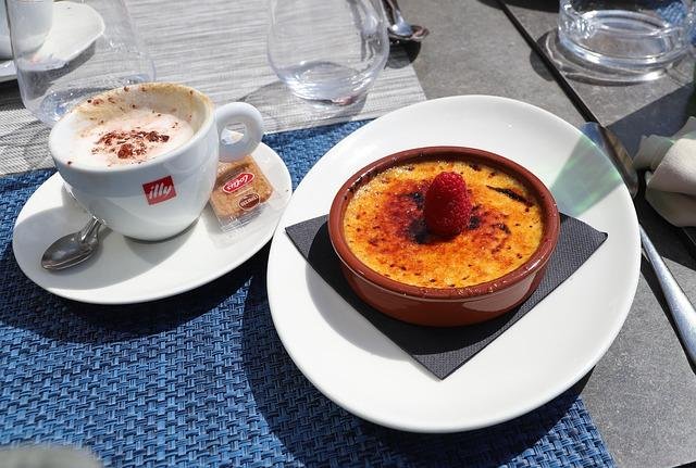 Lyon Travel Guide: Discover the City of Gastronomy, History, and Stunning Architecture in France
